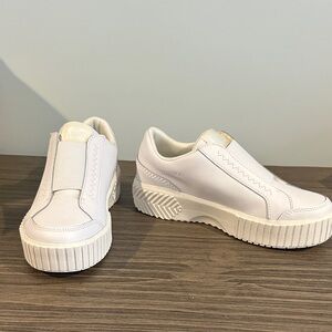 Sorel Women's leather White Slip-On Sneakers